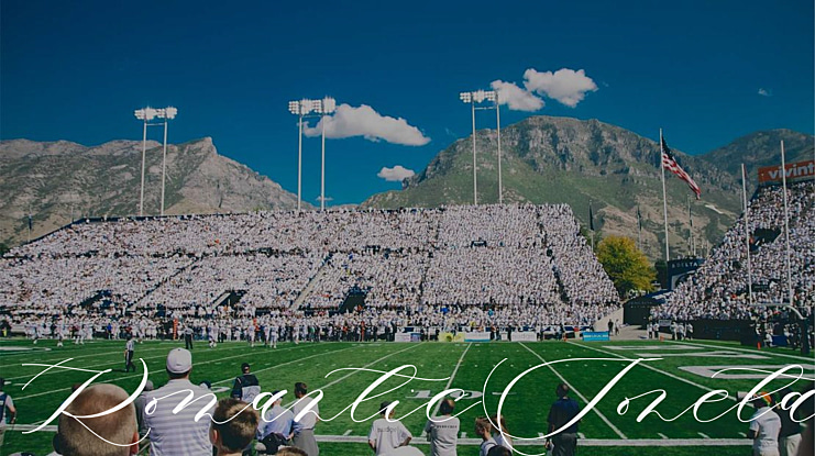 Romantic Soneta Font