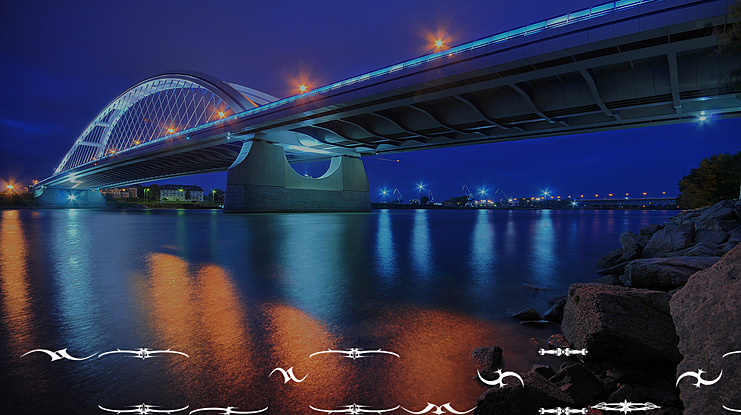 Marquis De Sade Ornaments Font