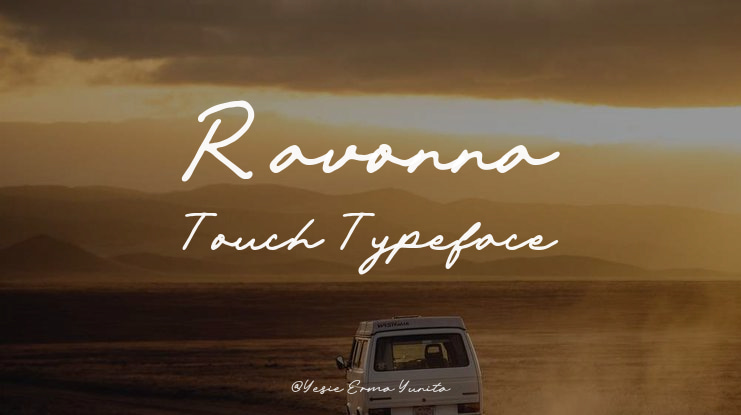 Ravonna Touch Font