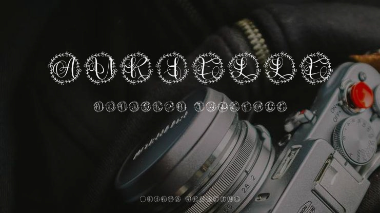 Aurielle Monogram Font