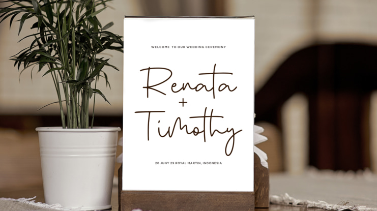 Bellatica Signature Font
