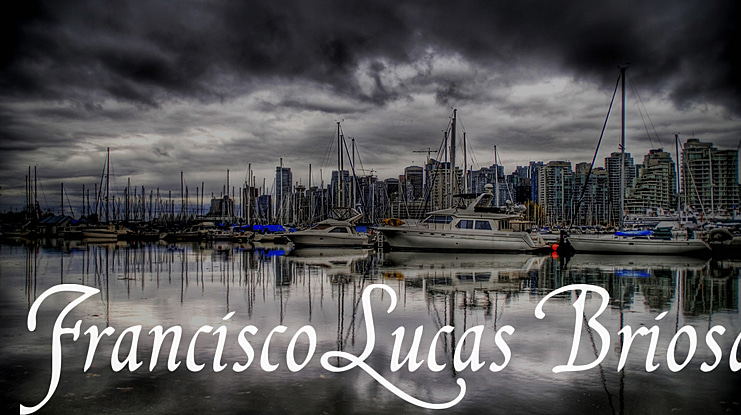 FranciscoLucas Briosa Font Family