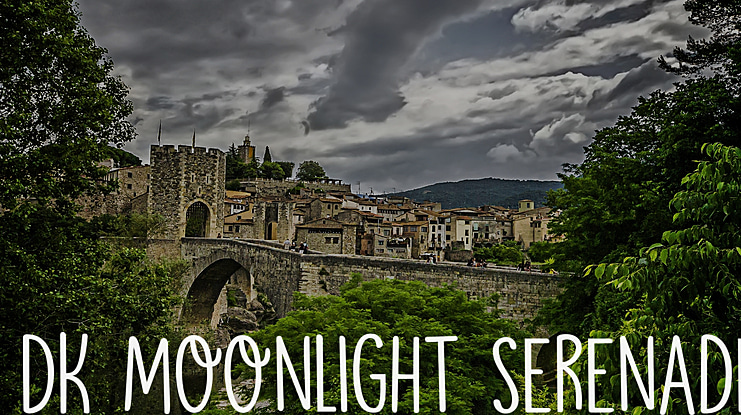 DK Moonlight Serenade Font