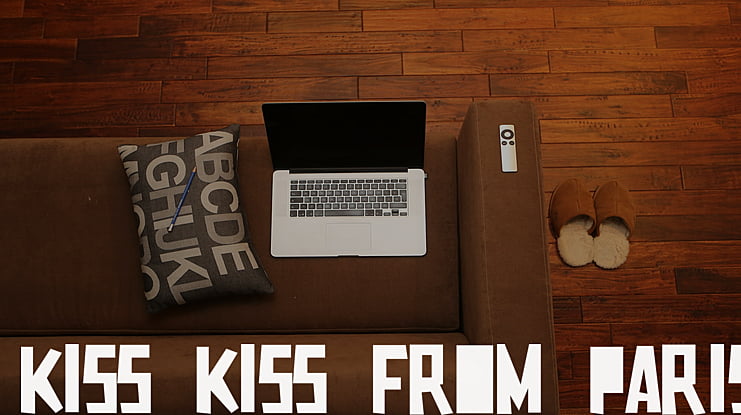 Kiss Kiss From Paris Font