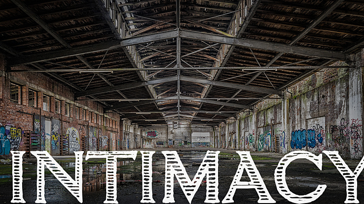 intimacy Font