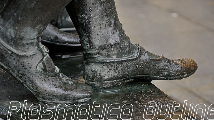 Plasmatica Outline Font
