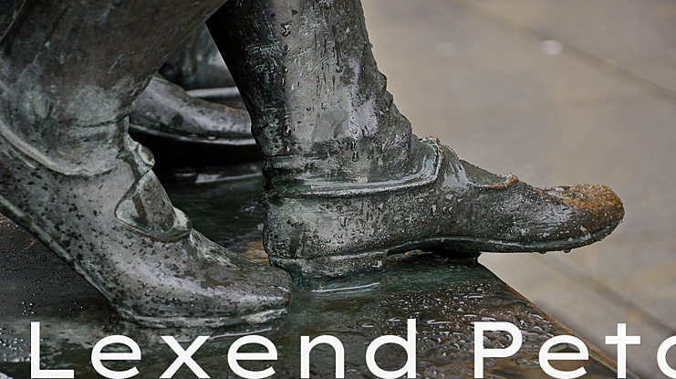 Lexend Peta Font Family