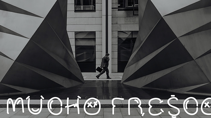 Mucho Fresco Font