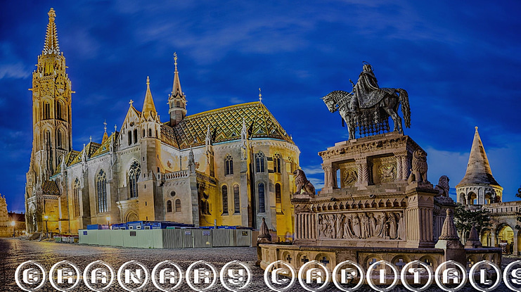 Granary Capitals Font