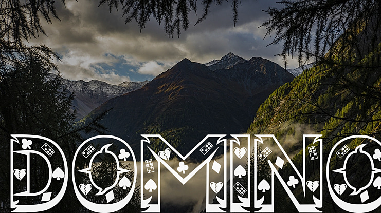DOMINO Font