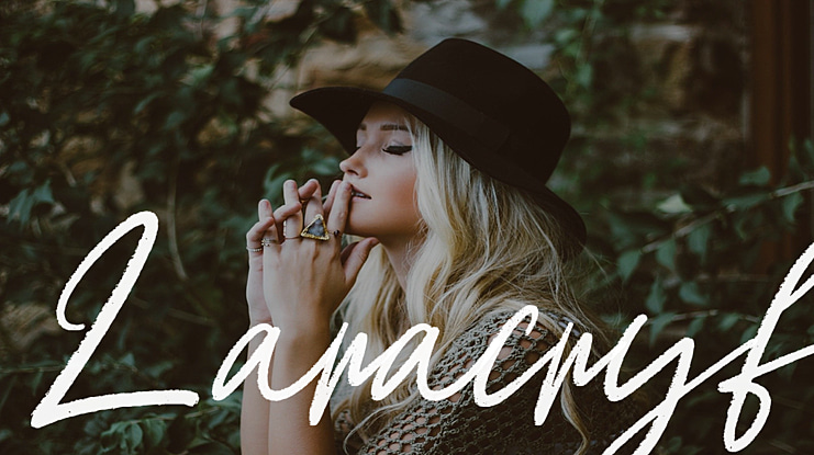 Laracryf Font