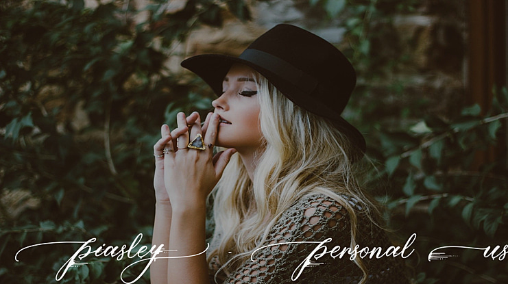 Piasley - Personal Use Font