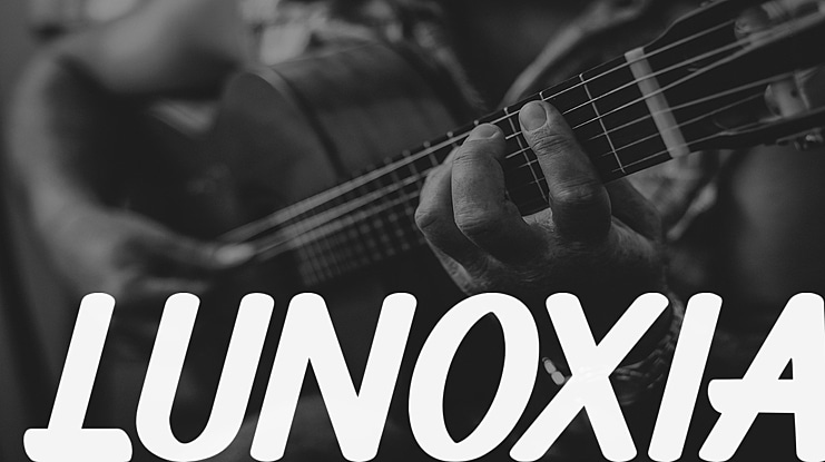 lunoxia Font