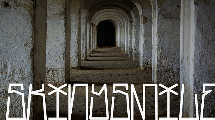 SkinySmile Font