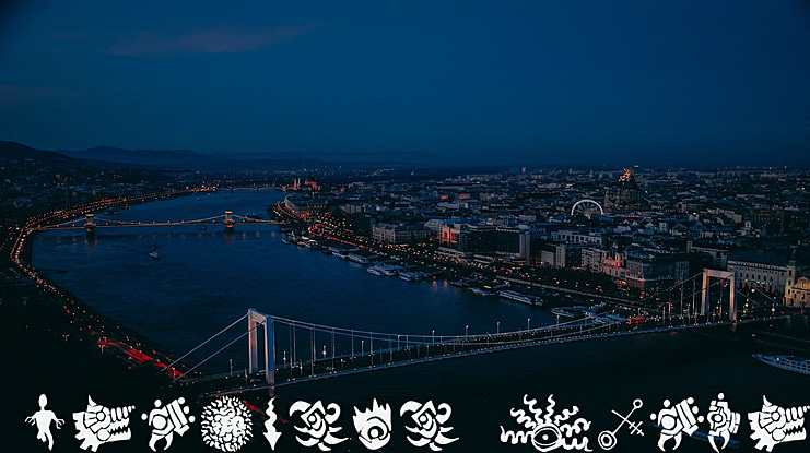 Cathzulu Extraz Font