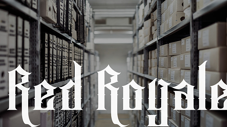 Red Royale Font