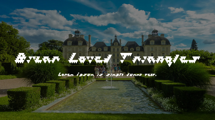 Bizar Loved Triangles Font