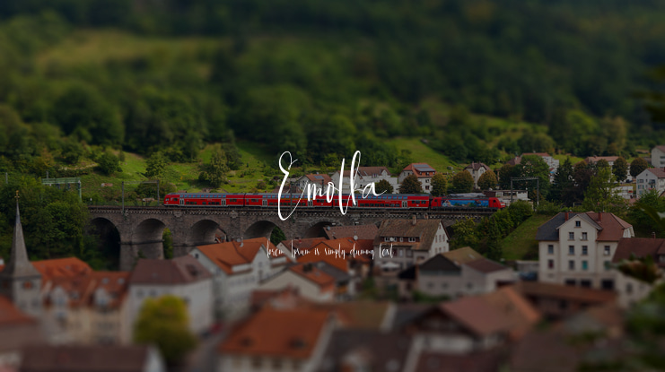 Emolka Font