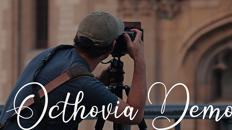 Octhovia Demo Font
