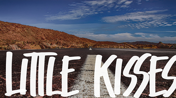 Little Kisses Font