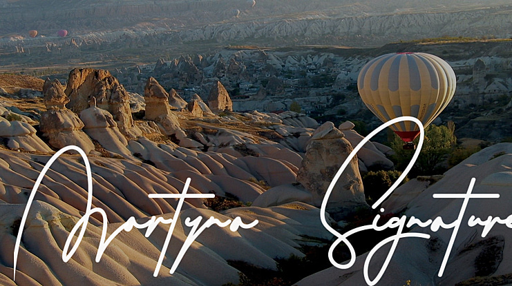 Martyna Signature Font
