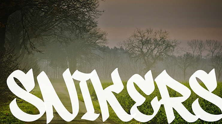 Snikers Font