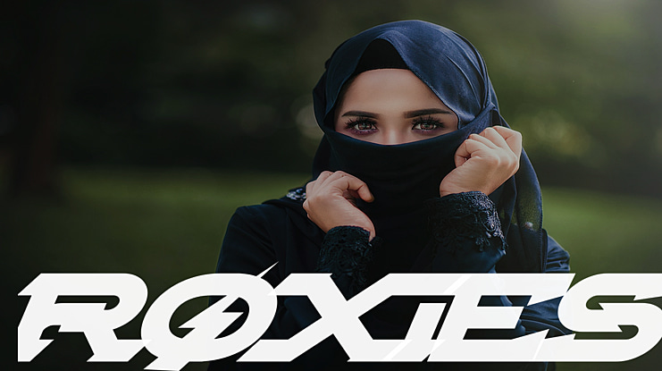 Roxies Font