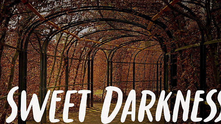 Sweet Darkness Font