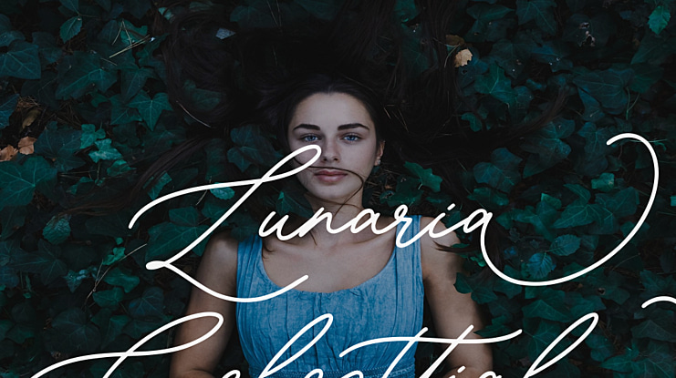 Lunaria Celesttial Font
