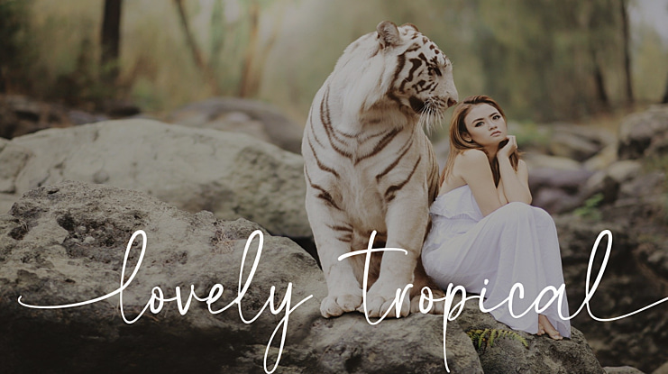 lovely tropical Font
